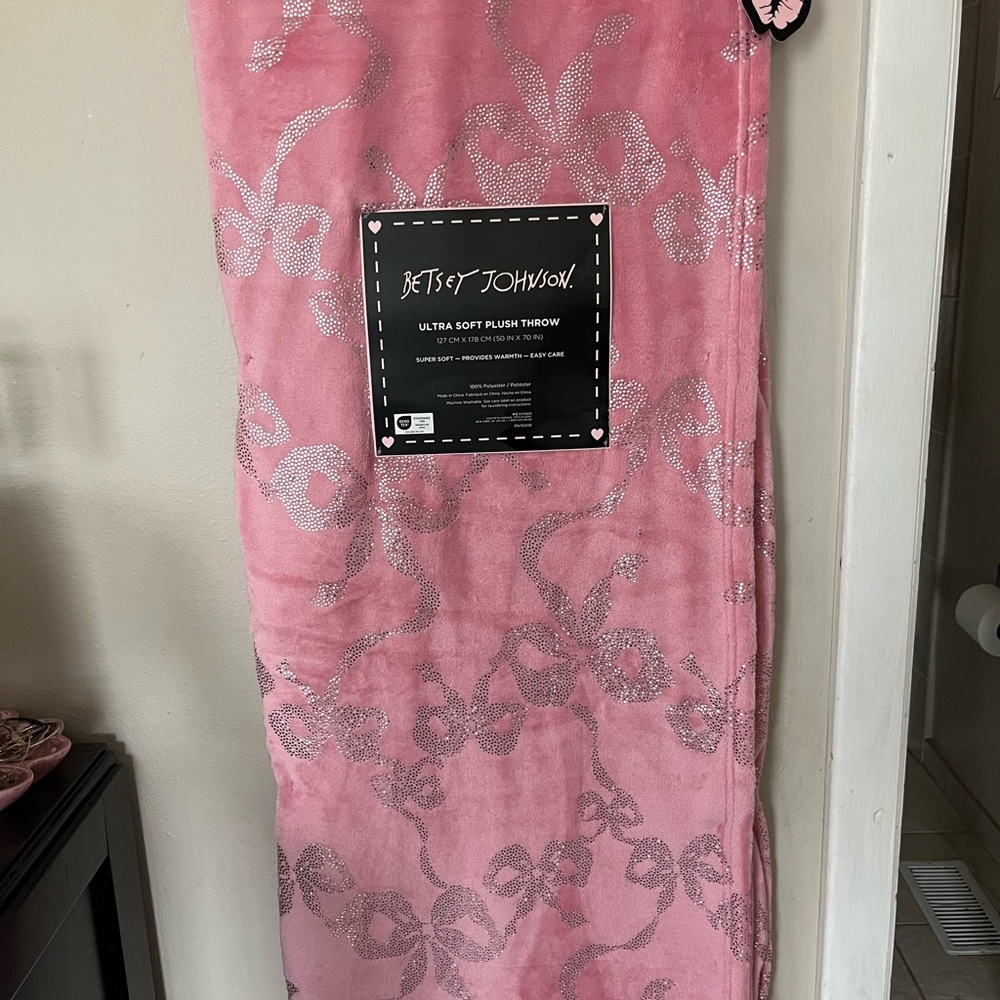 Betsey Johnson Pink Bow Plush Throw